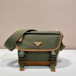 PRADA メッセンジャーバッグ リサイクルナイロン メンズ 20×19×10cm