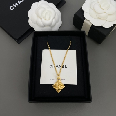 ネックレス C ヴィンテージダイヤモンドパターンネックレス — 時代を超える魅力、投資価値あり