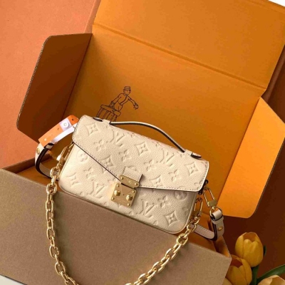 LV ショルダーバッグ ポシェットメティス 21.5×13.5×6cm