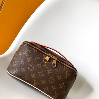 LOUIS VUITTON トイレットリーバッグ モノグラム キャンバス メンズ 24×13×13cm