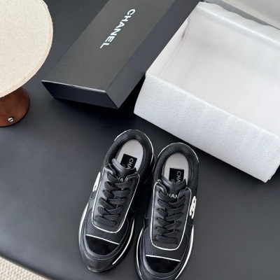 【CHANEL】25Cスニーカーレディース