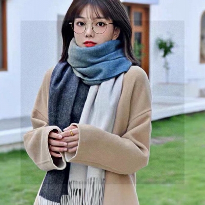 エルメス カップル向け。グラデーションカラー。カシミヤ 32x190