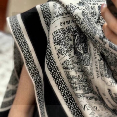 ディオール パリマップスカーフ 110x110