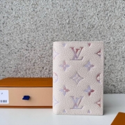 LOUIS VUITTON パスポートケース モノグラム レザー レディース 10×14×2.5cm