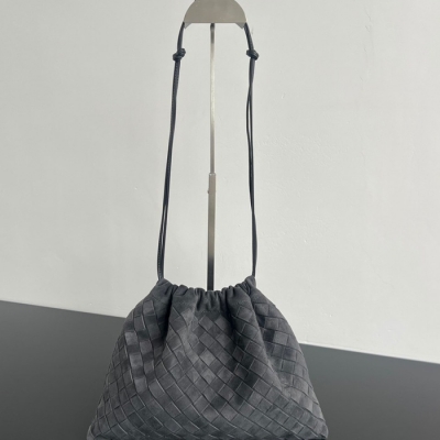 BV トートバッグ レザー ショルダーバッグ 抽繩 ダストバッグ 32×23×cm