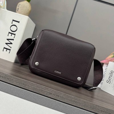LOEWE ペブル メッセンジャーバッグ スモール メンズ 23.5×16×8cm