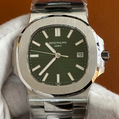 PATEK PHILIPPE 5711 ノーチラス グリーン 超人気コピー