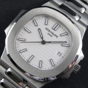 PATEK PHILIPPE ノーチラス Asain 2824-2搭載