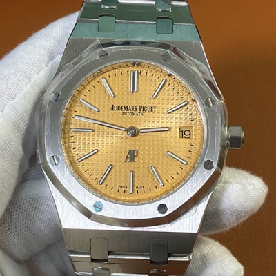 AUDEMARS PIGUET 15202BC ロイヤルオーク エクストラシン 人気メンズ時計