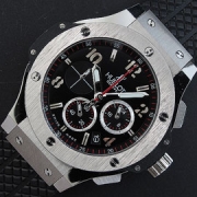 HUBLOT ビッグバン クォーツ搭載 クロノグラフ ラバーベルト ブラック