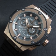 HUBLOT キングパワー クォーツ搭載 クロノグラフ グレー文字盤 デイト表示