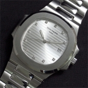 PATEK PHILIPPE ノーチラス Swiss 2824-2搭載 おすすめ