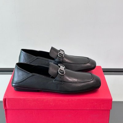 フェラガモ メンズ ローファー 39-44