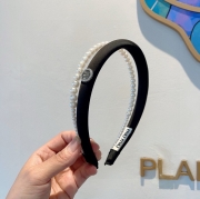 ミュウミュウ スタイル ヘアバンド パール