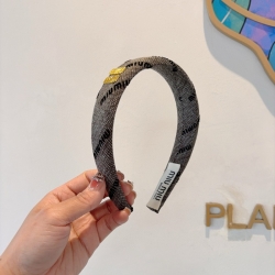 ミュウミュウ スタイル ヘアバンド