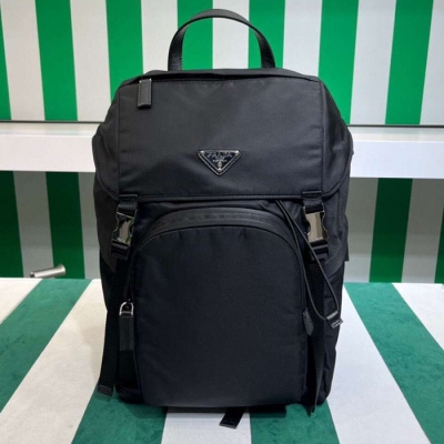 プラダ スタイル リュック 2VZ135 サイズ：27×45×17cm