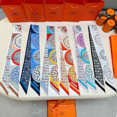 エルメス カレイドスコープツイリー小スカーフ 5x86.5cm