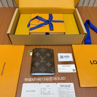 LOUIS VUITTON ポケット ウォレット モノグラム キャンバス メンズ 9×10×2.5cm
