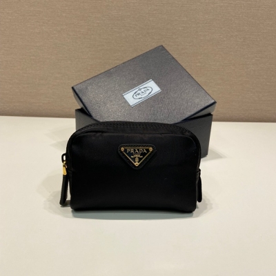 PRADA ジッピーウォレット サフィアーノレザー メンズ 19×12cm