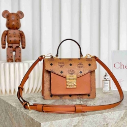 MCM ショルダーバッグ ハンドバッグ トレイシー 21×16.5×8cm