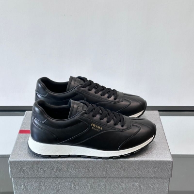 プラダ メンズ スニーカー 39-45
