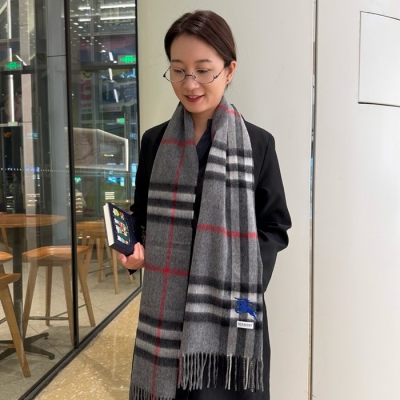 バーバリー クラシックチェックカシミヤスカーフ 30x180cm