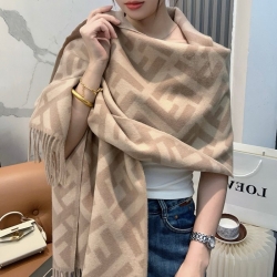 フェンディ プレミアムスカーフ 45 170cm