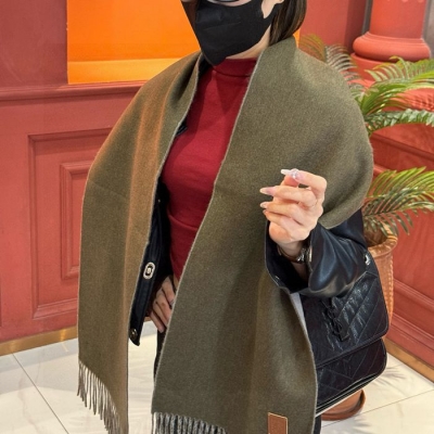 ロエベ カップル向けスカーフ 30x164