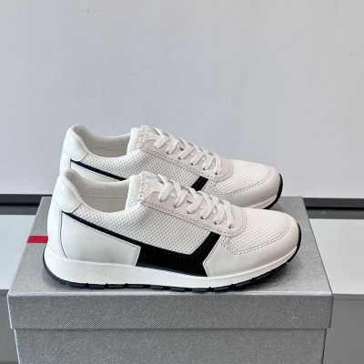 プラダ メンズ スニーカー 39-45