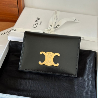 CELINE 二つ折りカードケース トリオンフ カーフレザー レディース 10×7.5×1cm