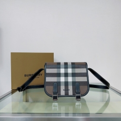 BURBERRY サドル メッセンジャーバッグ チェック メンズ 22×19×7cm