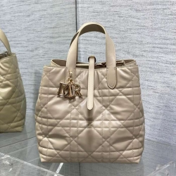 ディオール ハンドバッグ トゥジュール 20×18.5×22cm