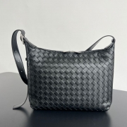 BOTTEGA VENETA トラベラー ディアスキン レザーホーボー ユニセックス 35×29.5×8.5cm