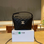 シャネル ハンドバッグ 21.5×19×6cm