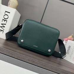 LOEWE ペブル メッセンジャーバッグ スモール メンズ 23.5×16×8cm
