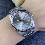 ROLEX 124300 41mm シルバー 市場最高精密
