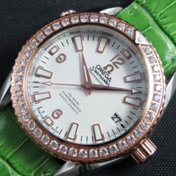 OMEGA シーマスター プラネットオーシャン MIYOTA クォーツ搭載 高精度