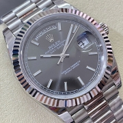 ROLEX M228239 デイデイト 40mm スレート バー 3255自動巻