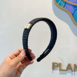 フェンディ スタイル ヘアバンド ニット