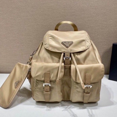 プラダ スタイル リュック 1BZ811 サイズ：30×32×15cm