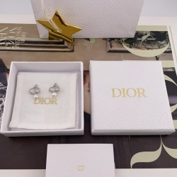 ディオール スタイル ピアス CD パール
