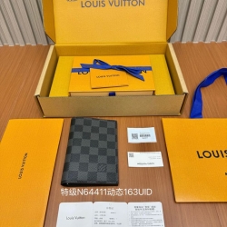 LOUIS VUITTON パスポートケース モノグラム キャンバス メンズ 10×14×2.5cm