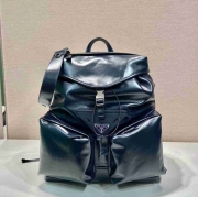 プラダ スタイル ランウェイ リュック 2VZ108 グレースレザー サイズ：38×45×18cm
