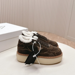 【PRADA】ウールブーツレディース