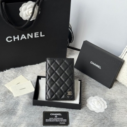 CHANEL パスポートケース カーフレザー ユニセックス 14.5×10.5×2cm