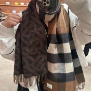 バーバリー 両面チェックTBスカーフ 200x36cm