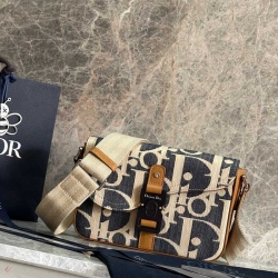 ディオール ショルダーバッグ 24×16.5×5.5cm