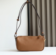 グッチ ショルダーバッグ ハーフホースビット 19×19.5×9cm