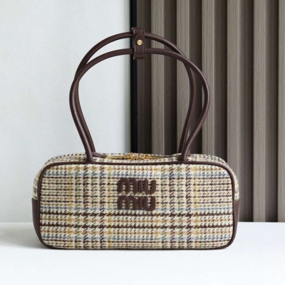 MIUMIU ショルダーバッグ キャンバス ボーリングバッグ 28×12×9cm