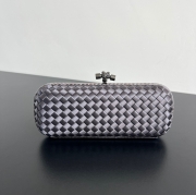 BOTTEGA VENETA ノット シルク編み クラッチバッグ レディース 25×10×5cm